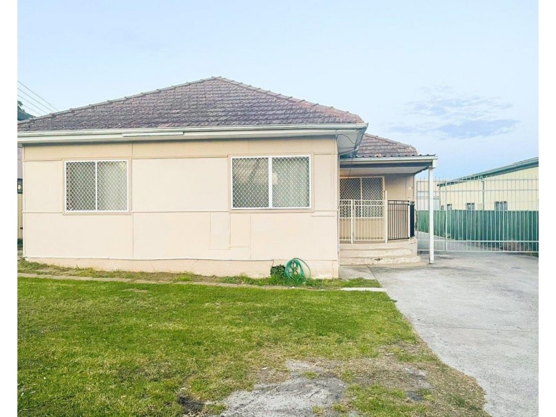 135 Simmat Avenue, Condell Park NSW 2200