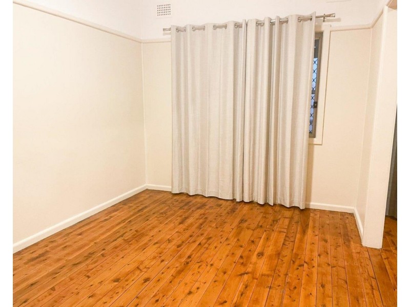 135 Simmat Avenue, Condell Park NSW 2200