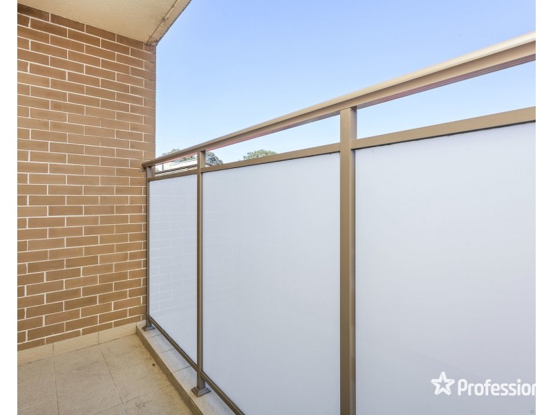 8/155 Wellington Road, Sefton NSW 2162