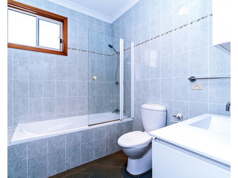 1 Alamein Road, Revesby Heights NSW 2212