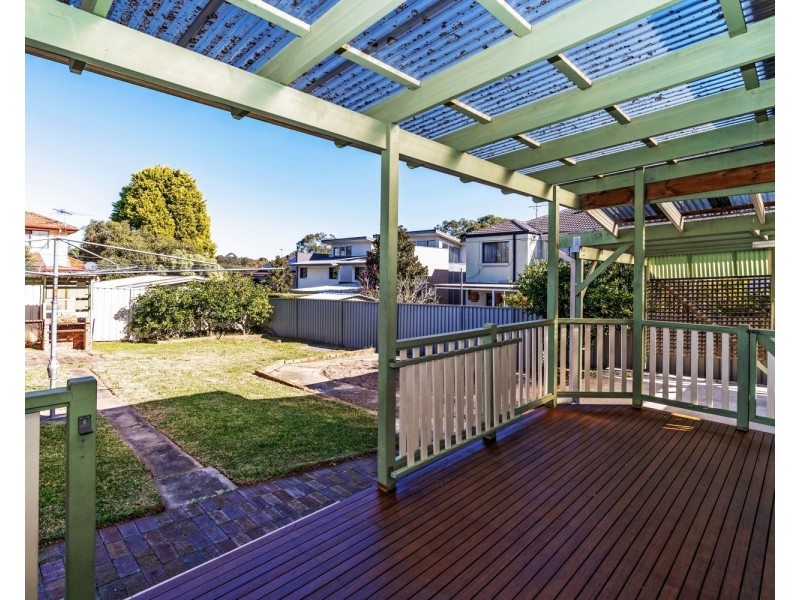 1 Alamein Road, Revesby Heights NSW 2212