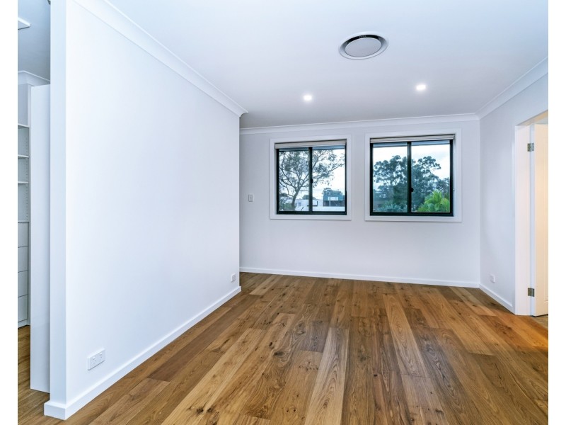 16 Sinai Avenue, Milperra NSW 2214
