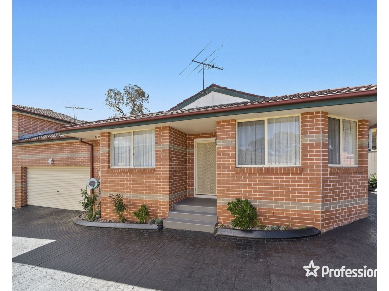 2/9 Lee Street, Condell Park NSW 2200