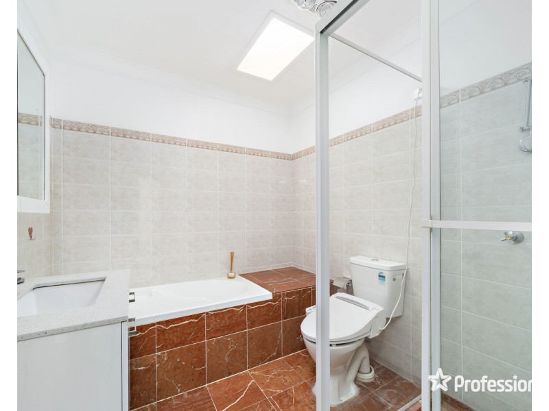 2/9 Lee Street, Condell Park NSW 2200