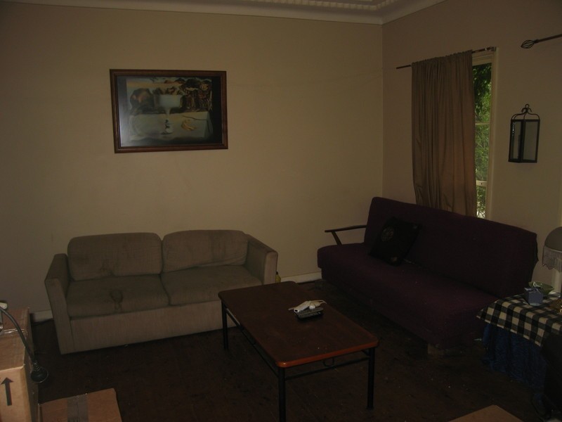 909 Henry Lawson Drive, Picnic Point NSW 2213