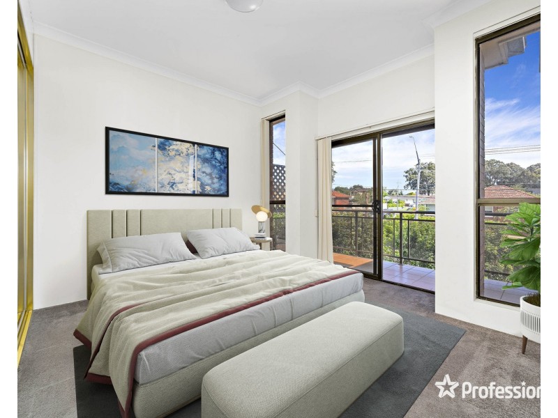24 Henry Lawson Drive, Peakhurst NSW 2210