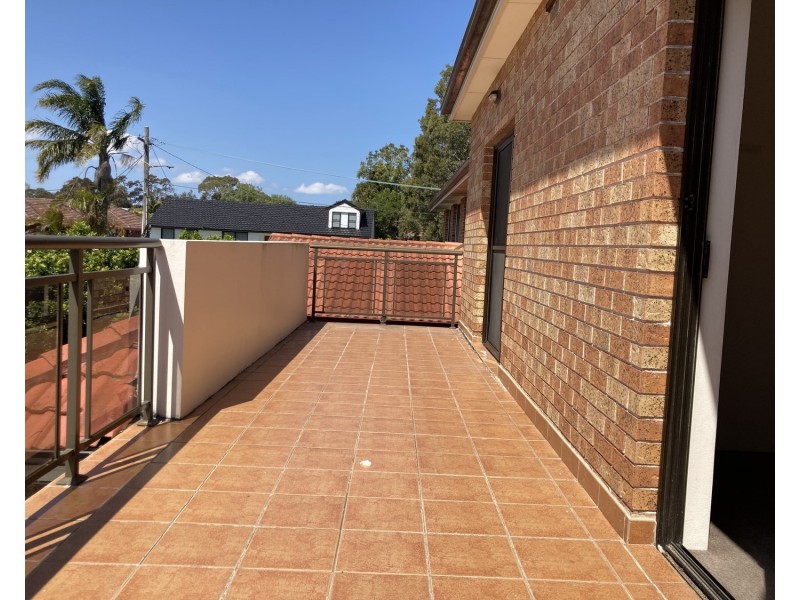 24 Henry Lawson Drive, Peakhurst NSW 2210