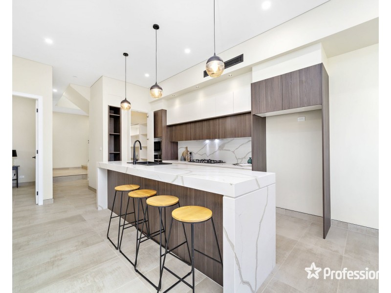 2 Astley Avenue, Padstow NSW 2211