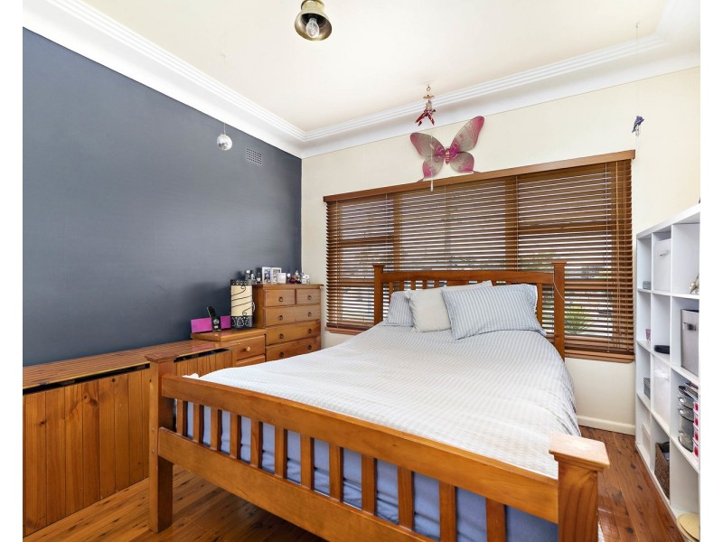 41 Ellesmere Street, Panania NSW 2213