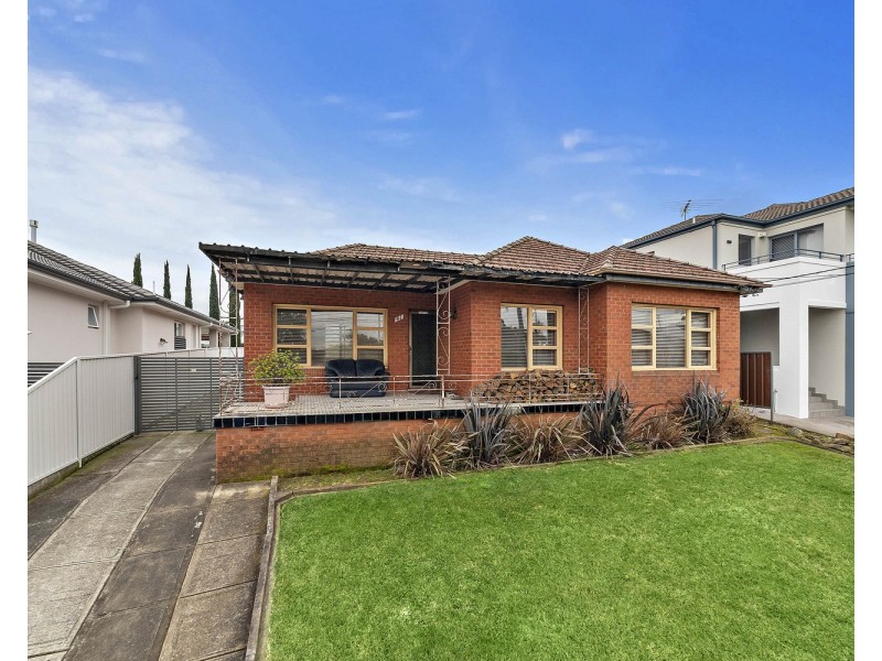 41 Ellesmere Street, Panania NSW 2213