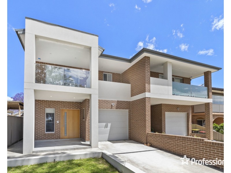 9 Henry Lawson Drive, Peakhurst NSW 2210