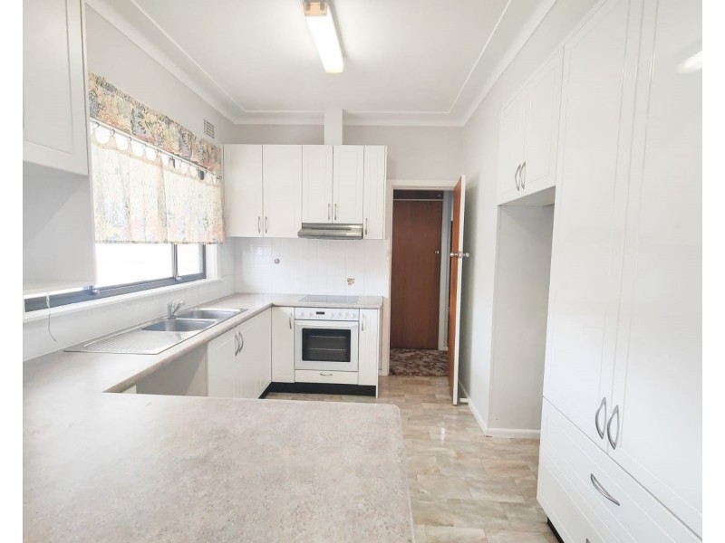 63 Kennedy Street, Picnic Point NSW 2213