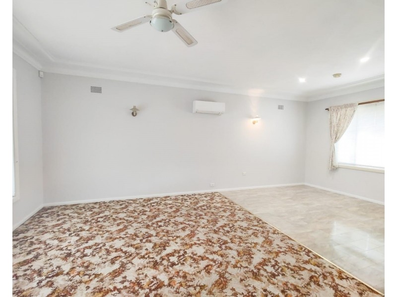 63 Kennedy Street, Picnic Point NSW 2213