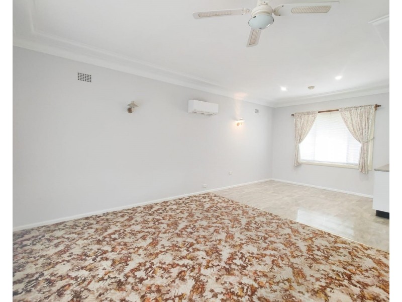 63 Kennedy Street, Picnic Point NSW 2213