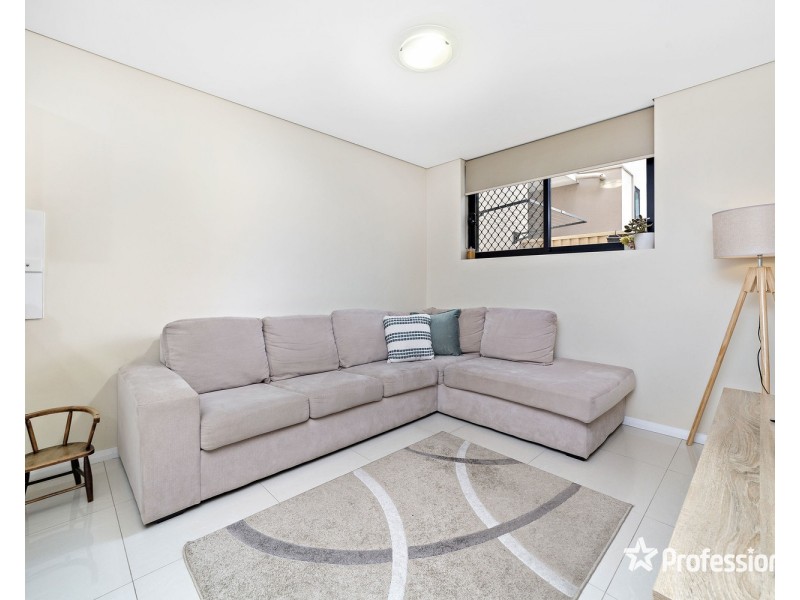 6/27 Reynolds Avenue, Bankstown NSW 2200