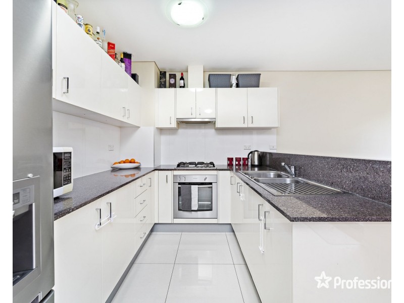 6/27 Reynolds Avenue, Bankstown NSW 2200