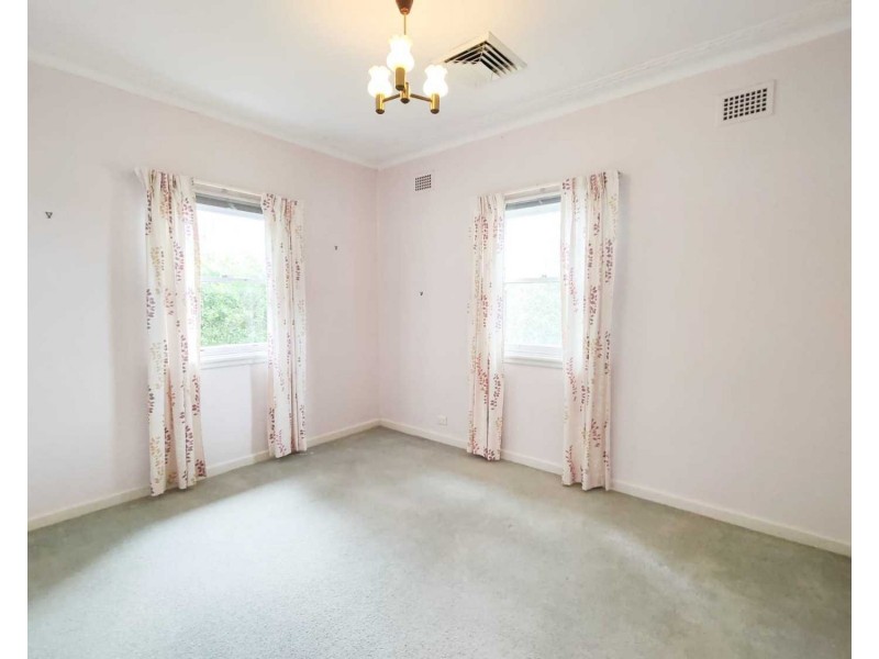 21 Henry Kendall Avenue, Padstow Heights NSW 2211