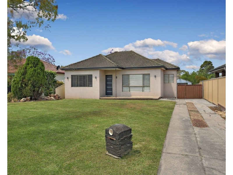 33 Presland Avenue, Revesby NSW 2212
