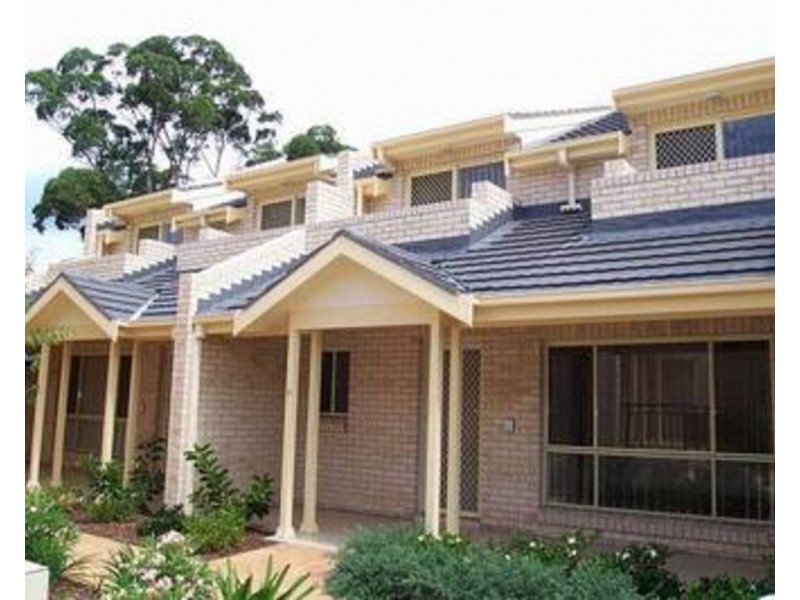 10/831 Henry Lawson Drive, Picnic Point NSW 2213