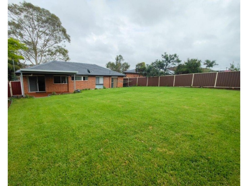 85 Georgiana Crescent, Ambarvale NSW 2560