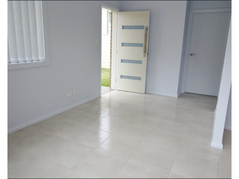 27 Arnold Lane, Panania NSW 2213