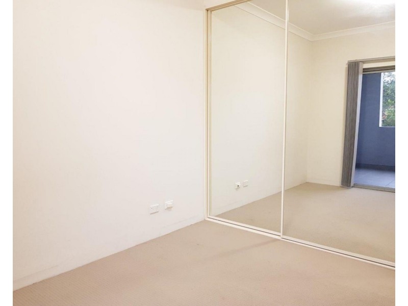 4/20 Howard Road, Padstow NSW 2211