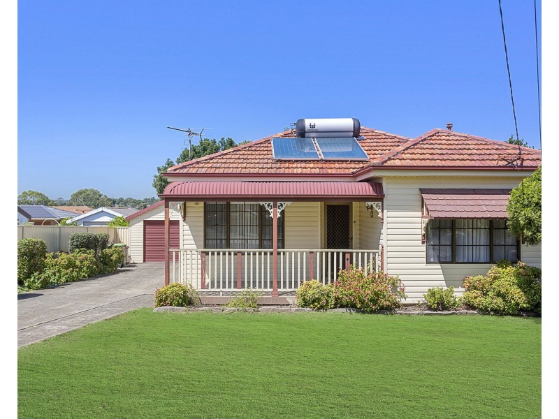 83 Tompson Rd, Panania NSW 2213