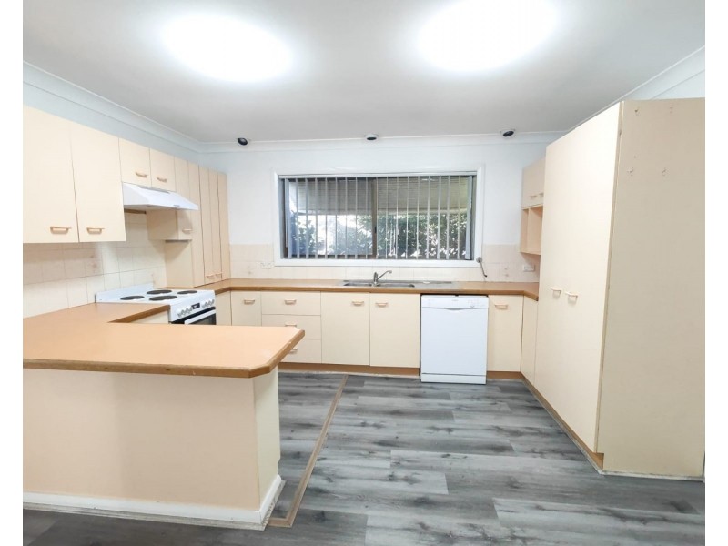 83 Tompson Rd, Panania NSW 2213