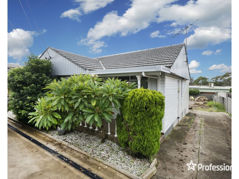213 Davies Rd, Padstow NSW 2211