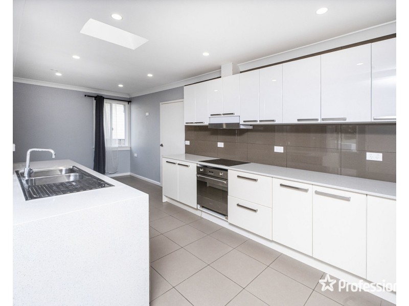 213 Davies Rd, Padstow NSW 2211