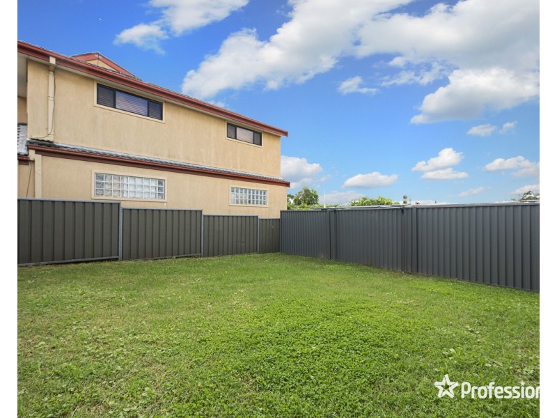 213 Davies Rd, Padstow NSW 2211