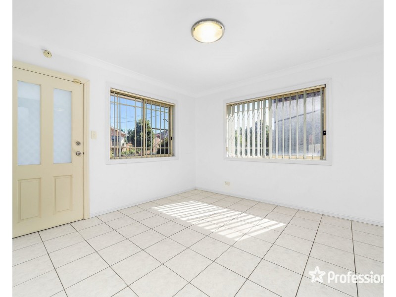 1/32 Belgium St, Riverwood NSW 2210