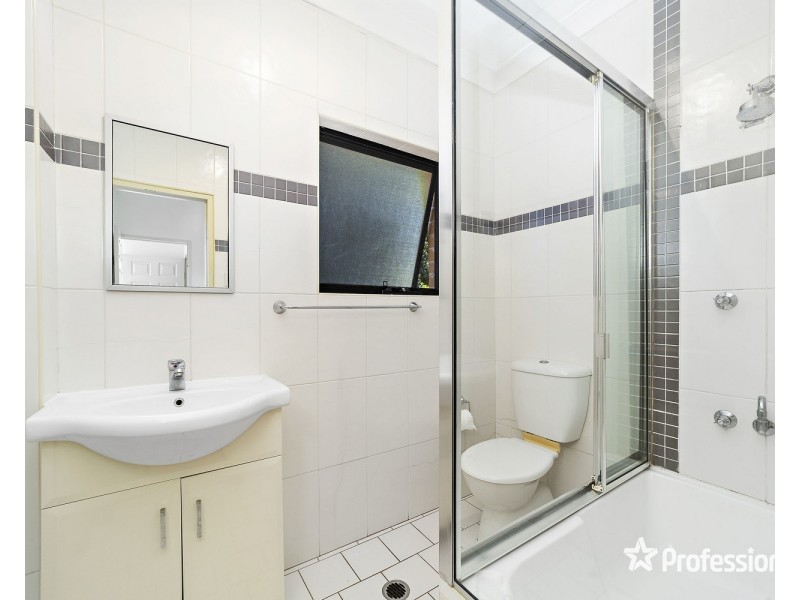 2A Snowsill Avenue, Padstow NSW 2211