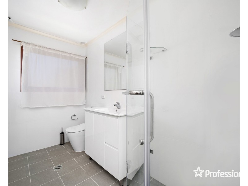 212 The Parkway, Bradbury NSW 2560