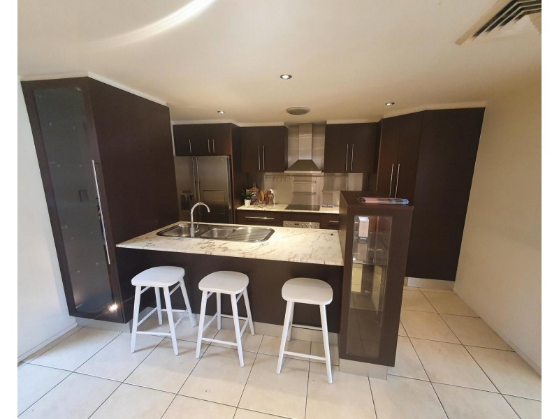 48 Apex Avenue, Picnic Point NSW 2213