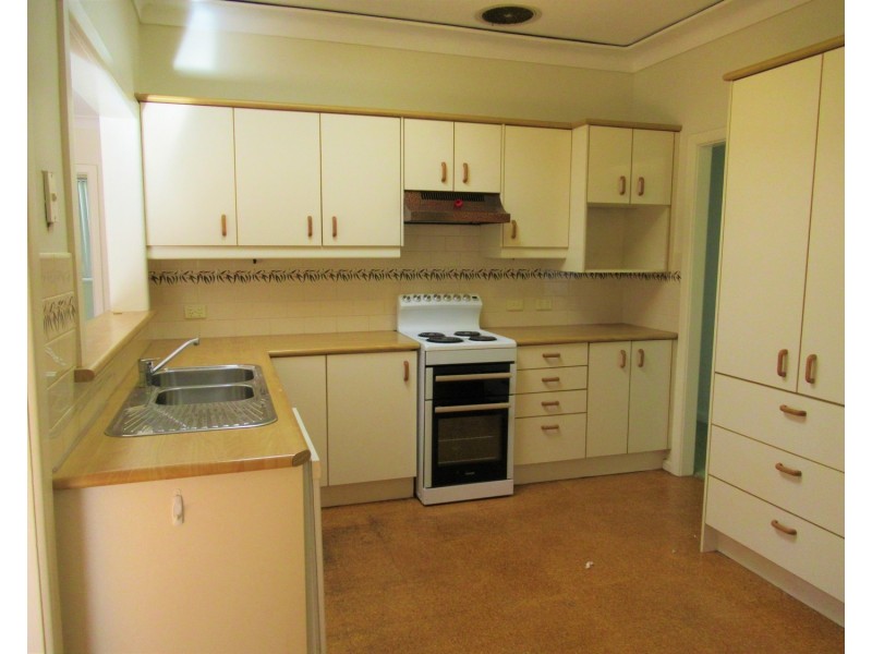 26 Austin Boulevard, Picnic Point NSW 2213