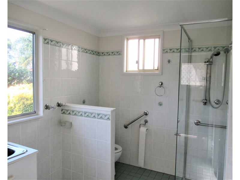 26 Austin Boulevard, Picnic Point NSW 2213