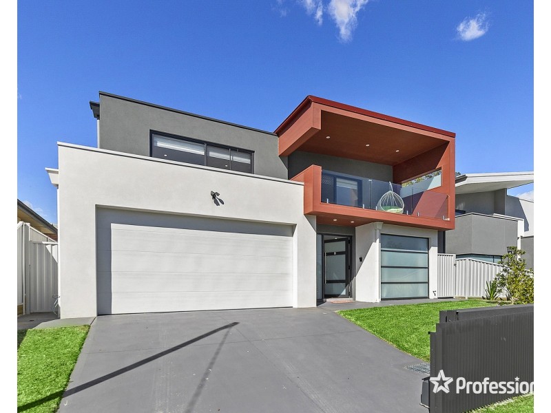 4 Burbank Avenue, East Hills NSW 2213