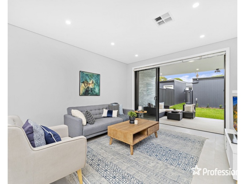 2/25 Anderson Avenue, Panania NSW 2213