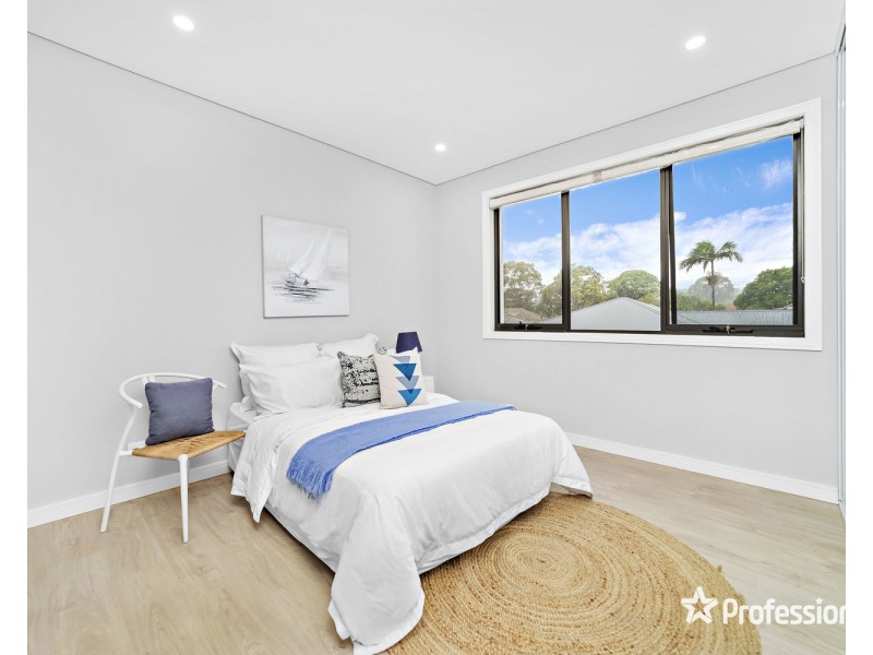2/25 Anderson Avenue, Panania NSW 2213