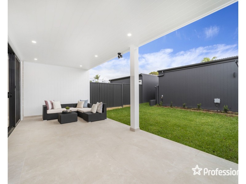 2/25 Anderson Avenue, Panania NSW 2213