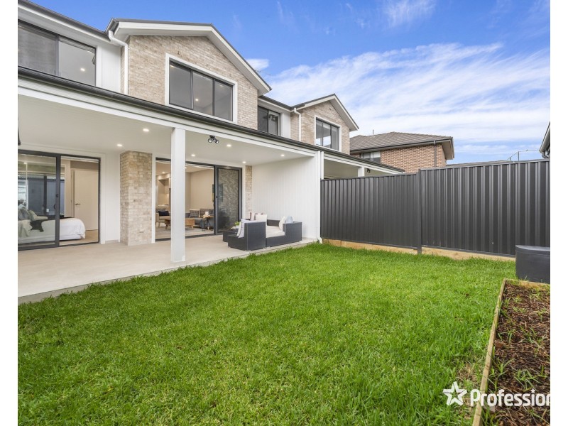 2/25 Anderson Avenue, Panania NSW 2213