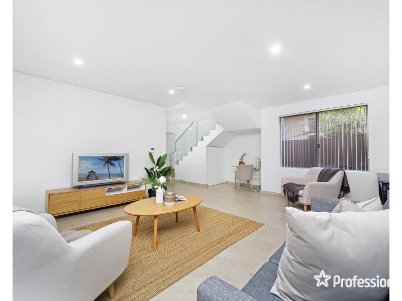 137 Hinemoa Street, Panania NSW 2213