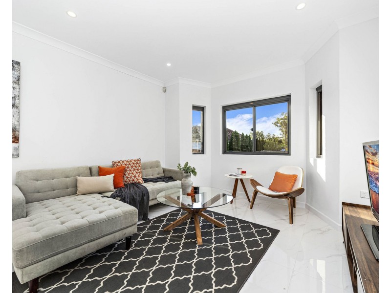 35A Tompson Rd, Revesby NSW 2212