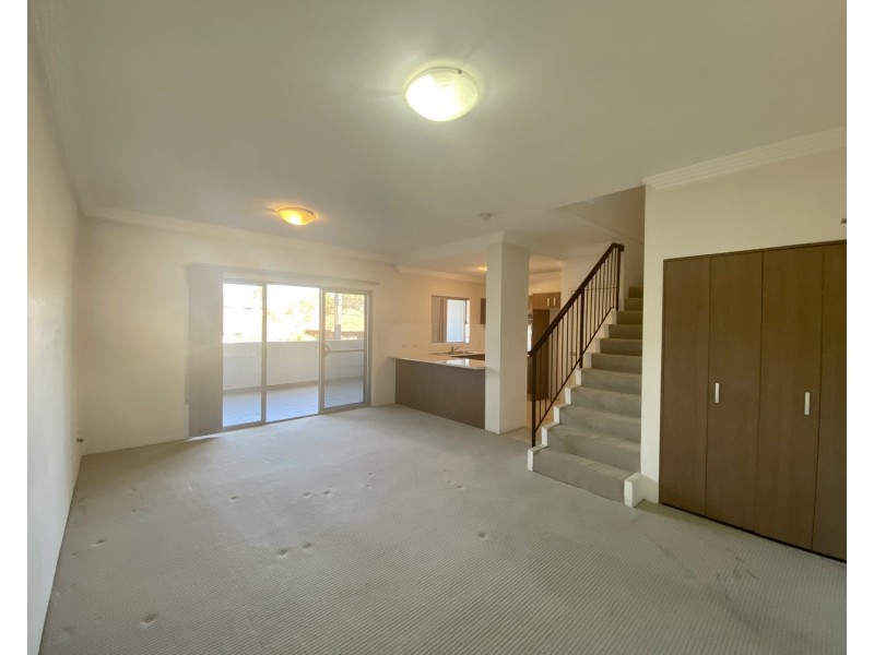 2/20 Howard Rd, Padstow NSW 2211