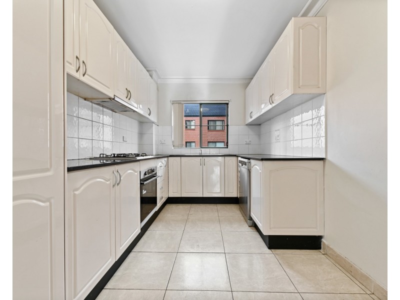 2/11 Cahors Road, Padstow NSW 2211