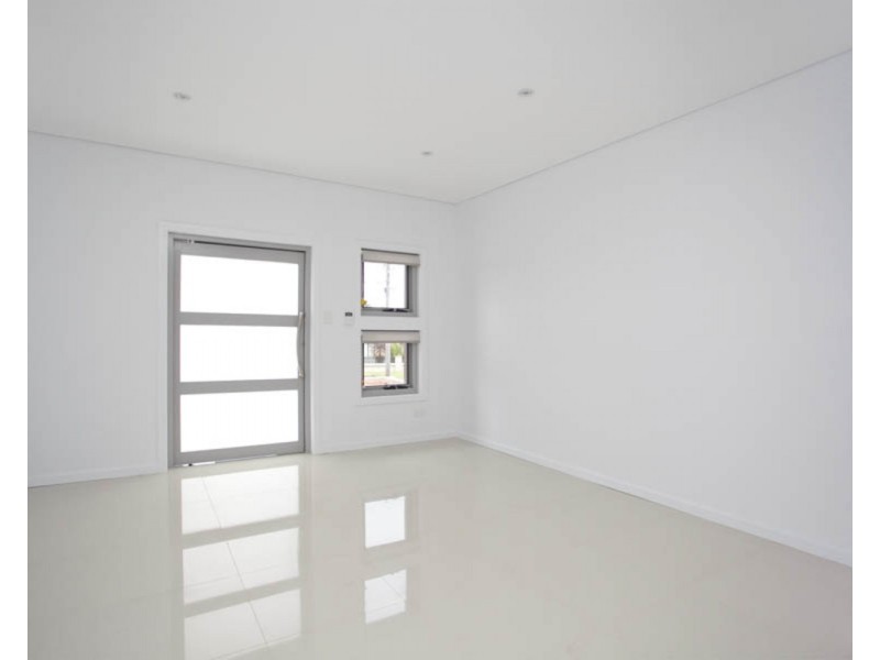 8 Stiles Avenue, Padstow NSW 2211