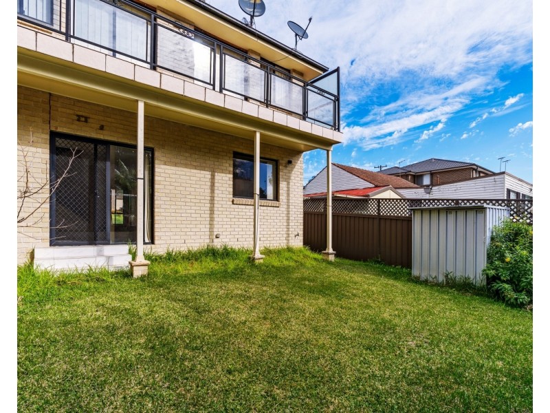 10 Tallawarra Avenue, Padstow NSW 2211