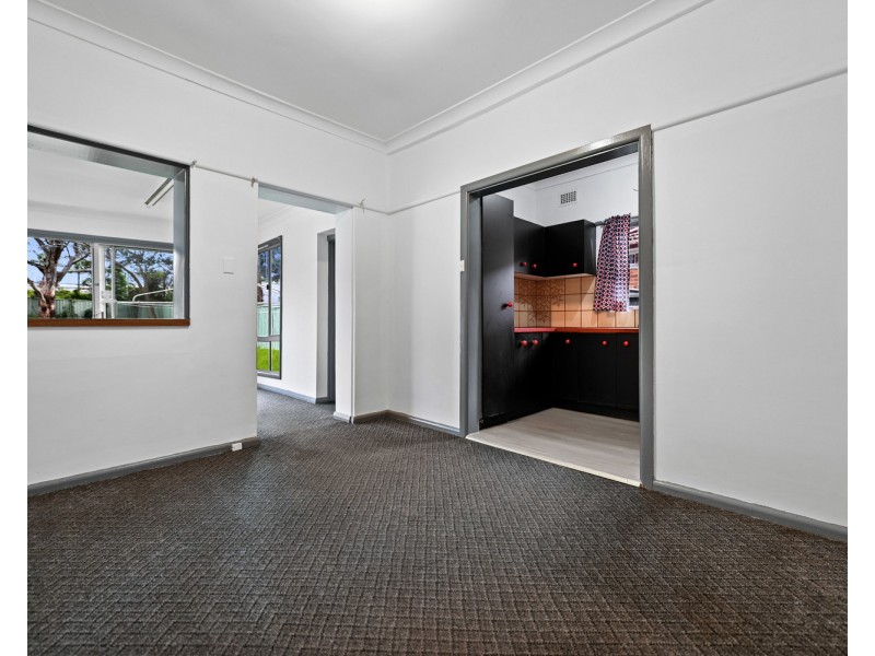 29 Montgomery Avenue, Revesby NSW 2212