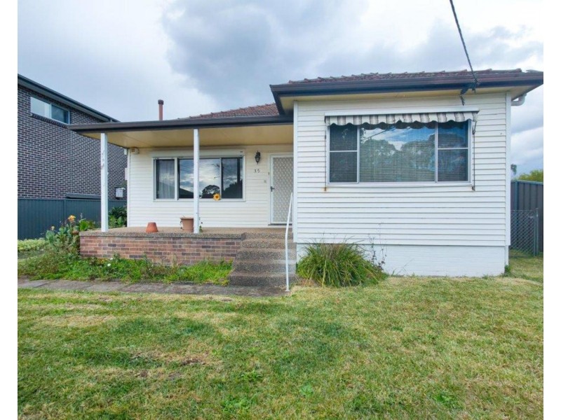 35 Adelaide Road, Padstow NSW 2211